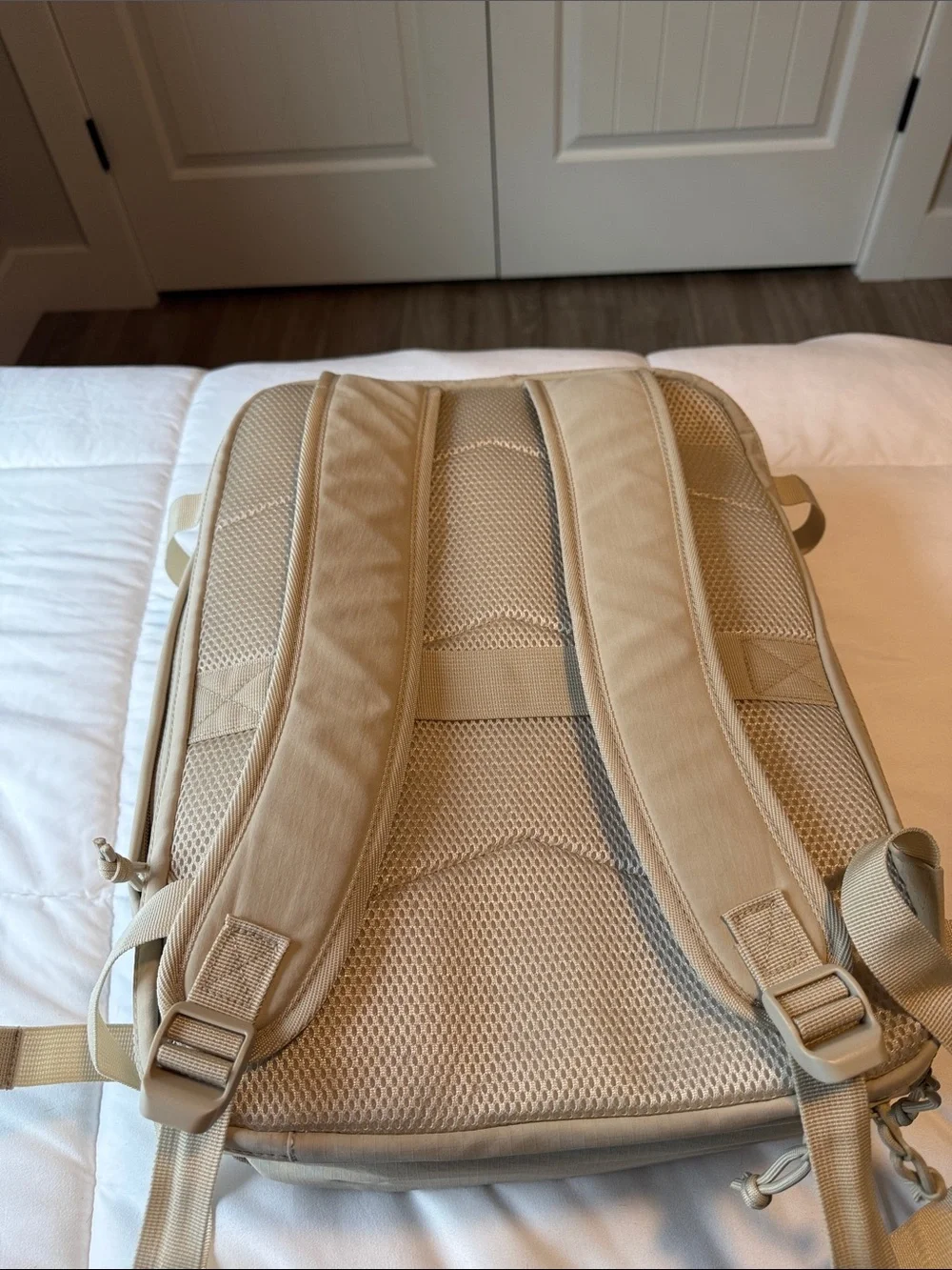 Versatile Beige Women's Travel Backpack - 28L - Picture 3 of 13